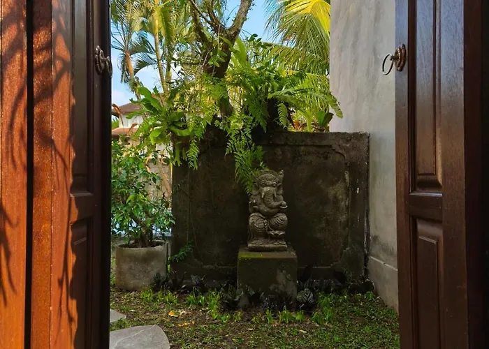 Jepun House Villa *